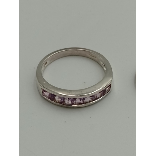 2233 - Five .925 silver amethyst set dress rings - approx. gross weight 13g