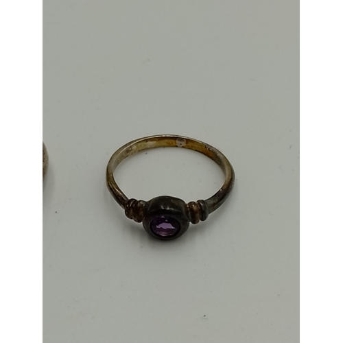 2233 - Five .925 silver amethyst set dress rings - approx. gross weight 13g