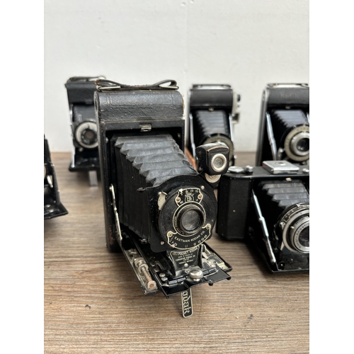 794 - Eleven folding cameras to include Zeiss Ikon Nettar 515/16, Voigtländer Bessa, Kodak Six-20 Junior m... 