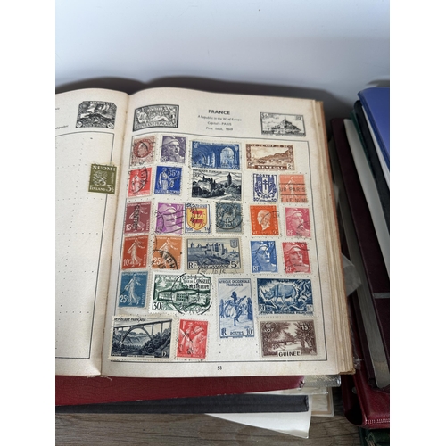 545 - Ten albums containing a collection of worldwide stamps