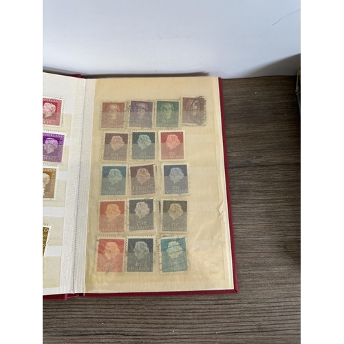 550 - A collection of worldwide stamps