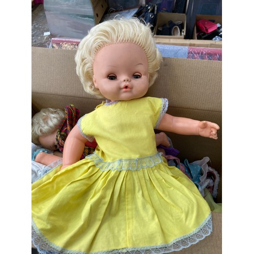 503 - A large collection of vintage toys to include doll's house, Sindy accessories, doll's house furnitur... 