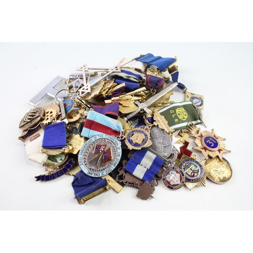 2315 - A large collection of mixed Masonic and RAOB jewels and medals