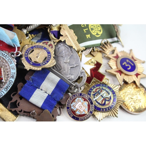 2315 - A large collection of mixed Masonic and RAOB jewels and medals