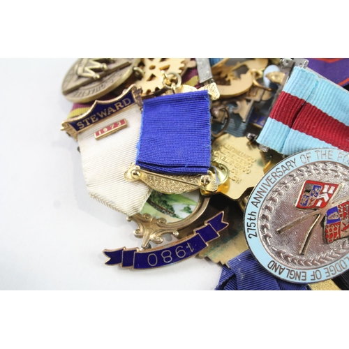 2315 - A large collection of mixed Masonic and RAOB jewels and medals