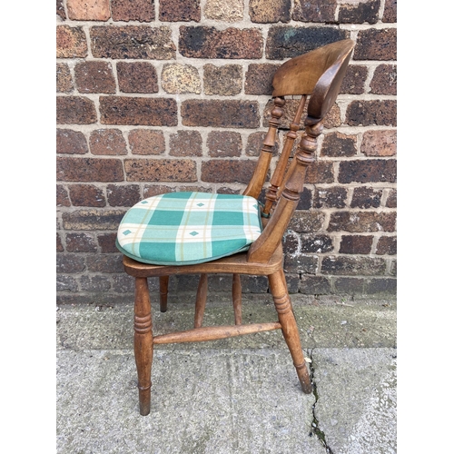 118 - Two sets of three Victorian elm and beech farmhouse dining chairs