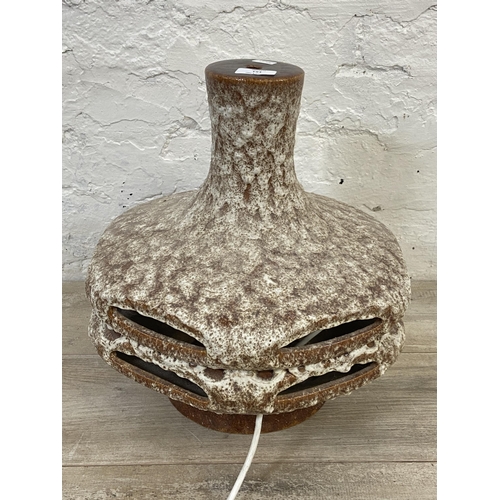 151 - A mid 20th century West German Stein Keramik Fat Lava pottery table lamp - approx. 38cm high