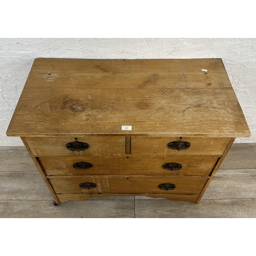 120 - A late Victorian oak chest of drawers - approx. 80cm high x 91cm wide x 45cm deep