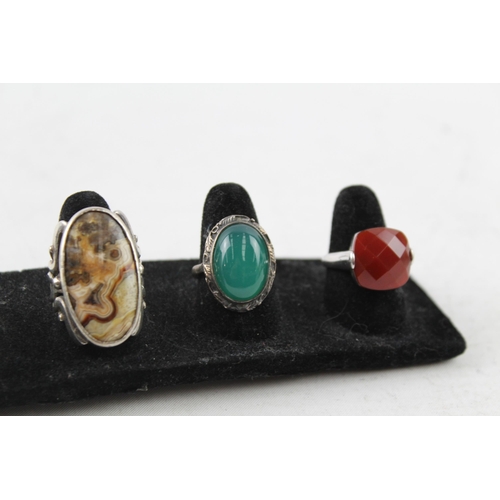 2057 - Six sterling silver gemstone rings to include carnelian, jasper - approx. gross weight 42g