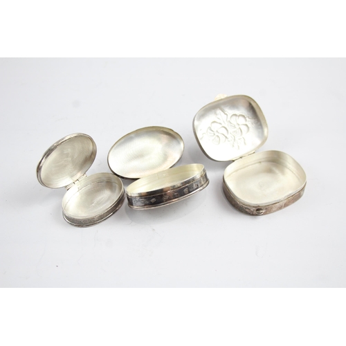 2185 - Three sterling silver trinket boxes - approx. gross weight 56g