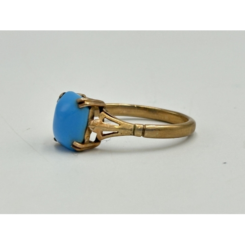 2072 - An antique 9ct gold turquoise solitaire ring, size T - approx. gross weight 3.3g