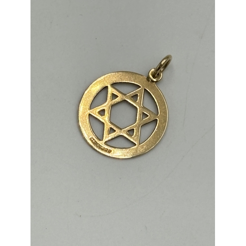 2096 - A hallmarked Birmingham 9ct gold Star of David pendant - approx. gross weight 1.66g