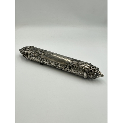 2146 - A Tibetan white metal scroll holder - approx. gross weight 168g and 30cm long