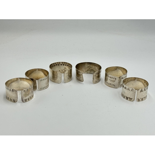 2149 - A set of six white metal napkin rings - approx. gross weight 142g