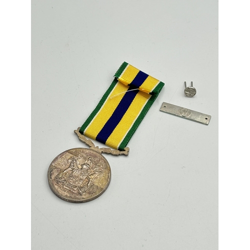 2260 - A Republic of South Africa De Wet Decoration hallmarked sterling silver long service medal, numbered... 