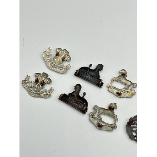 2264 - Ten military cap and collar badges