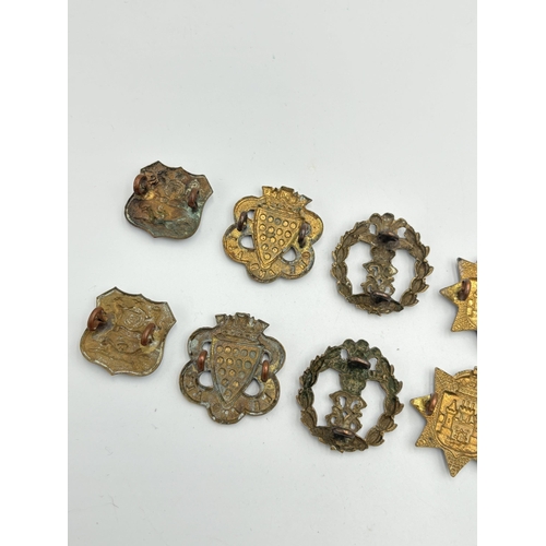 2268 - Ten military collar badges