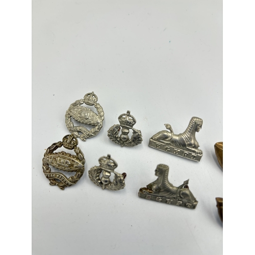 2280 - Ten military collar badges