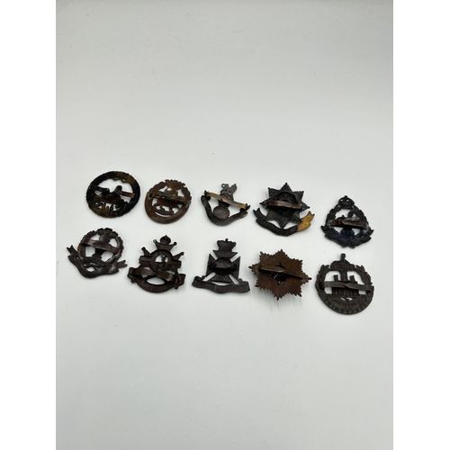 2282 - Ten military cap badges