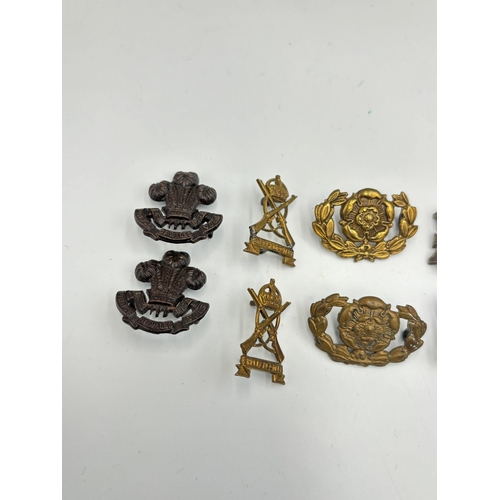 2283 - Ten military collar badges