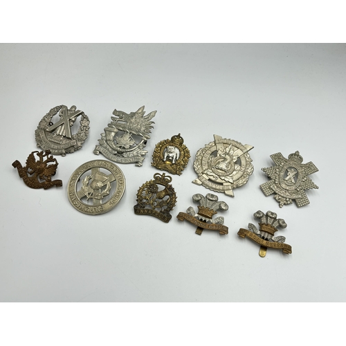 2288 - Ten military cap  badges