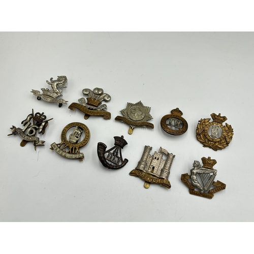 2290 - Ten military cap badges