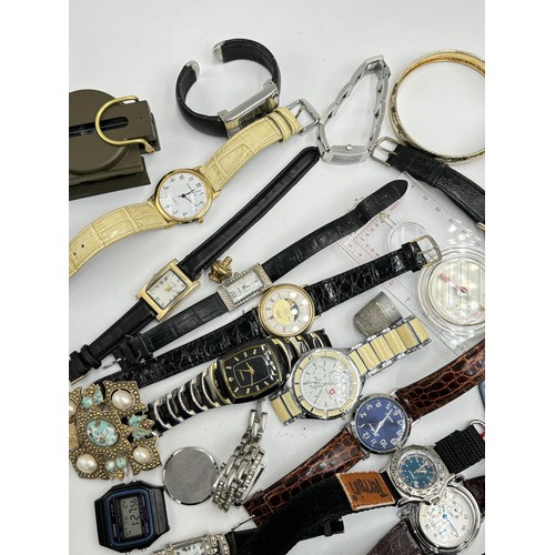 2125 - A collection of wristwatches to include Casio F-91W digital, Tempo quartz, Figaro quartz etc.