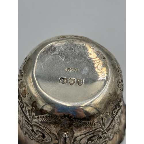 2282 - A Victorian hallmarked London silver repousse milk jug, dated 1895 - approx. gross weight 50.6g