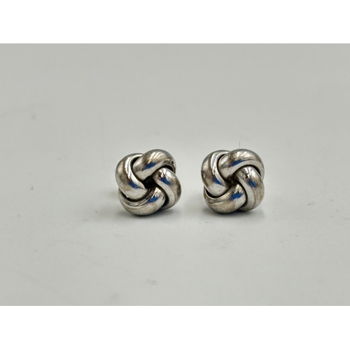 2133V - A pair of 18ct white gold knot stud earrings - approx. gross weight 2.45g