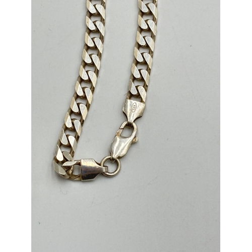 2134J - A silver necklace - approx. gross weight 34g