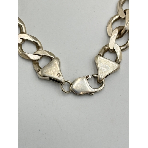 2134K - A silver bracelet - approx. gross weight 34g