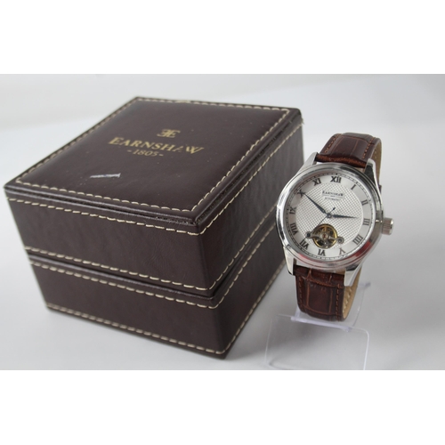 2135 - A boxed Earnshaw automatic men's wristwatch