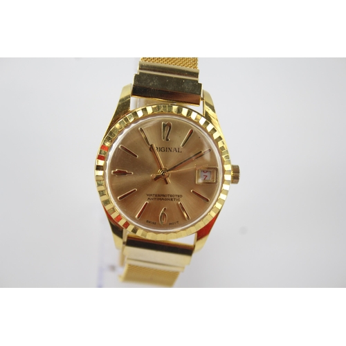 2144 - An Original gold tone hand wind men's wristwatch