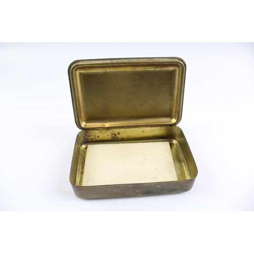 2272 - A WWI 1914 Princess Mary brass Christmas tin with Christmas card and envelope