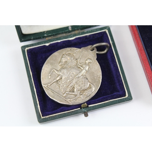 2273 - Two boxed sterling silver horse medals to include Shire Horse Society etc. - approx. gross weight 95... 