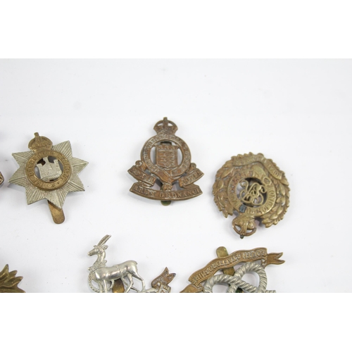 2278 - Ten military cap badges