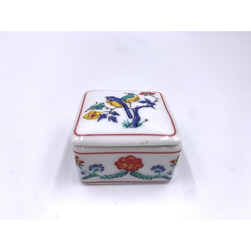 366 - Seven Del Prado hand finished fine porcelain pill boxes