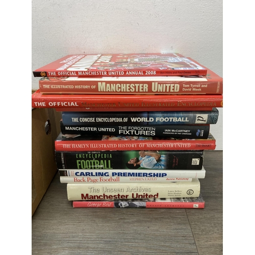 510 - A collection of Manchester United Football Club ephemera to include magazines, hardback books, video... 