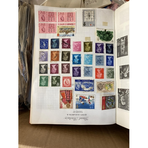 522 - A box containing a large collection of worldwide stamps and first day covers