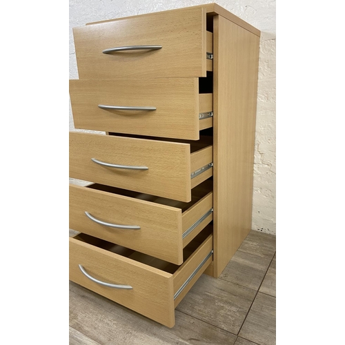 148 - A beech effect chest of drawers - approx. 87cm high x 48cm wide x 43cm deep