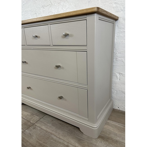 182 - A contemporary oak and grey painted chest of drawers - approx. 91cm high x 110cm wide x 45cm deep