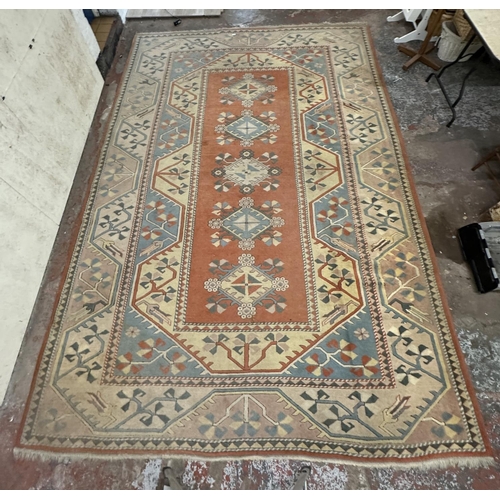 7 - A Turkish machine woven rug - approx. 400cm x 280cm