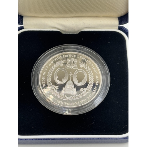 2328 - A boxed The Royal Mint 1991 Falkland Islands 10th Wedding Anniversary of The Prince and Princess of ... 