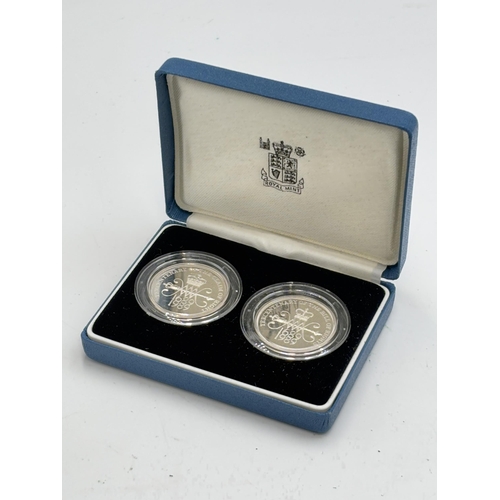 2343 - A boxed Royal Mint 1989 £2 .925 silver proof two coin set - approx. gross weight 32g