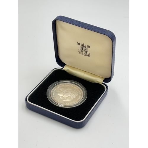 2356 - A boxed Royal Mint 1981 H.R.H. The Prince of Wales and Lady Diana Spencer commemorative silver crown