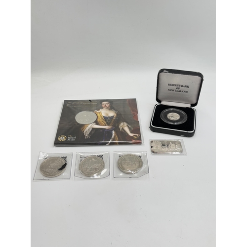 2366 - Six items, one boxed Reserve Bank of New Zealand 1992 $1 sterling silver Piedfort coin, one sealed T... 