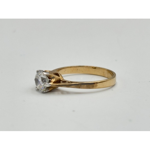 2129 - A 9ct gold clear gemstone solitaire ring - approx. gross weight 1.6g