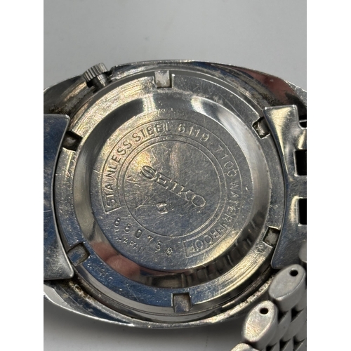 2173 - A Seiko 5 21 jewels automatic stainless steel men's wristwatch - No. 6119-7100