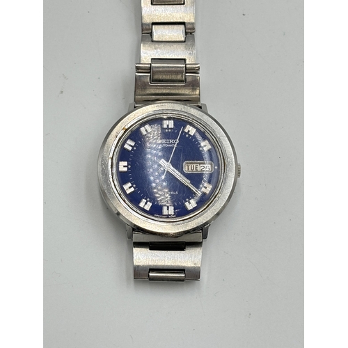 2175 - A 1970s Seiko automatic 19 jewels stainless steel men's wristwatch - ref no. 7006-8070