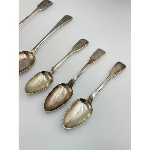 2254A - Five Georgian hallmarked London silver table spoons - approx. gross weight 258g